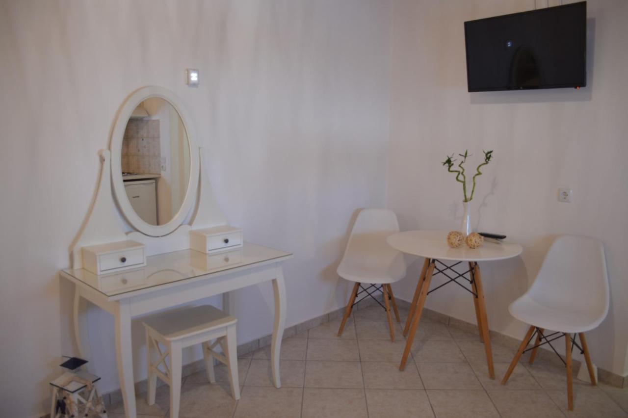 Cute Studio In Milos トリピティ エクステリア 写真